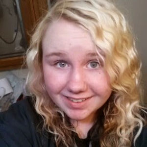 Meet your Posher, Lizzie